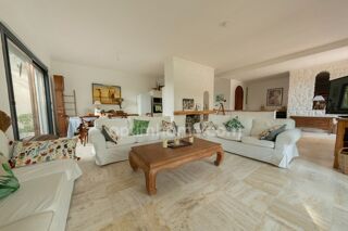  Maison � vendre 10 pi�ces 268 m�