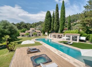  Propri�t�/ch�teau � vendre 7 pi�ces 300 m�