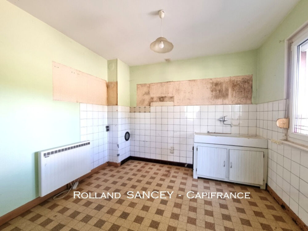 À VENDRE  Maison familiale T5 avec plus de 3 000 m² de terrain FROTEY LES LURE (70)