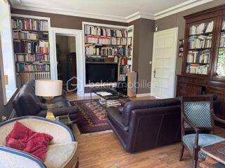  Propri�t�/ch�teau � vendre 9 pi�ces 320 m�