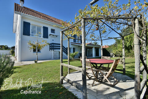   Coup de coeur  Ondres - Maison d'environ 195 m habitable entirement rnove avec T2, Annexe et Garage Maison - 7 pice(s) - 196 m