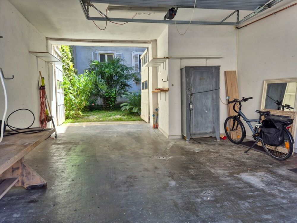 Vente Immeuble Immeuble ou appartement atypique avec cour privative à vendre PAU proche centre ville Pau