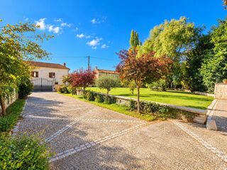Vente Maison Maison de 248m2 avec piscine et garage Saint laurent de neste