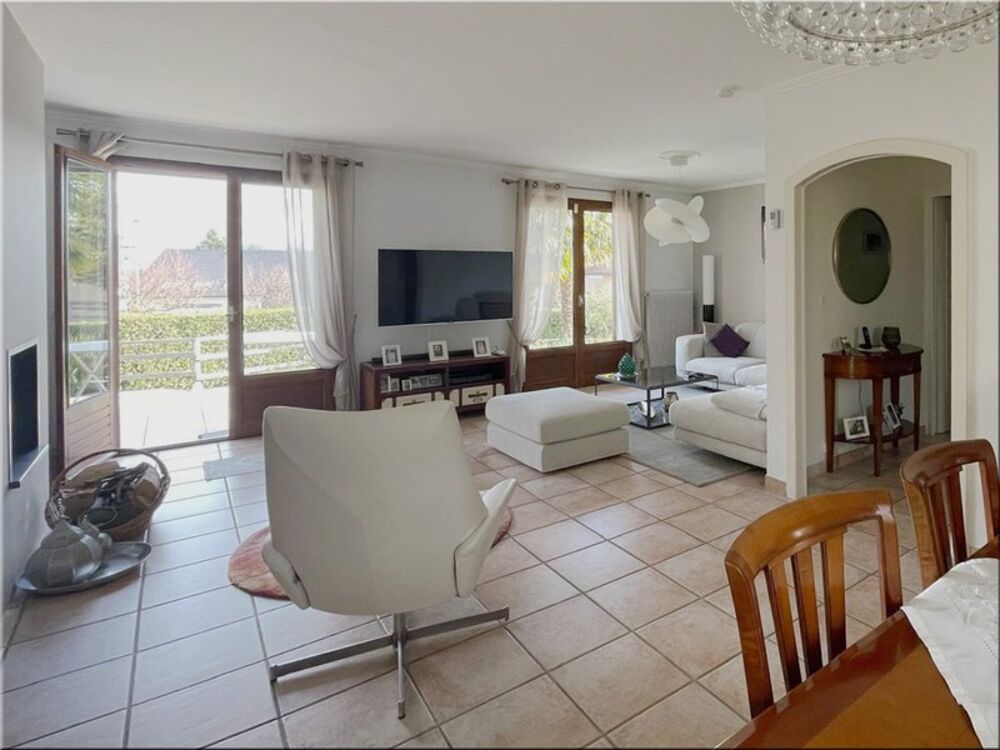 Maison à vendre 6 pièces CHALLEX (01) bien optimisée pour toute la famille