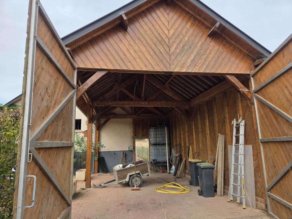 Vente Maison Maison de 145 M2 avec 5 chambres, grand sous-sol,  carport de 44 M2 et une dépendance de 40 M2 à SAINT LEGER DE RÔTES Saint leger de rotes