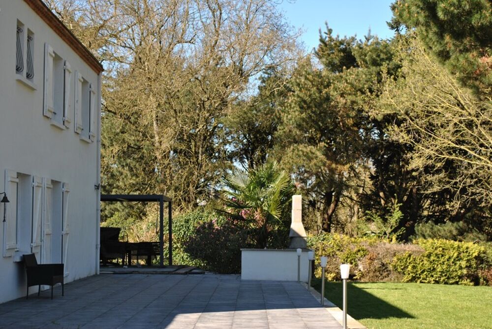 Maison à vendre 13 pièces TREIZE SEPTIERS (85)