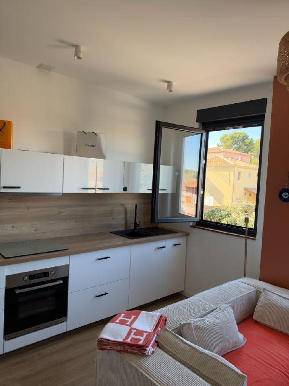 Vente Appartement Appartement à vendre 2 pièces LA PENNE SUR HUVEAUNE (13) La penne sur huveaune