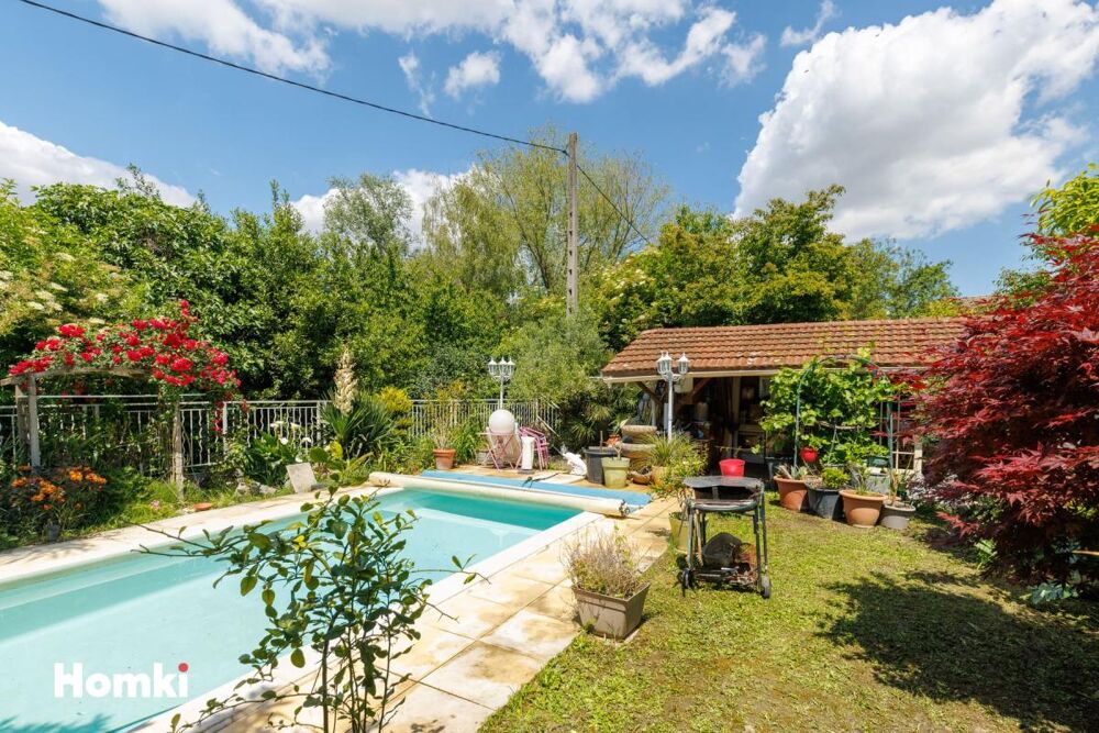 Appartement T5 de 108 m² à Saint-Symphorien-d'Ozon 69360, Avenue Robert Schumann avec jardin privatif et piscine