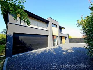  Maison  vendre 8 pices 280 m