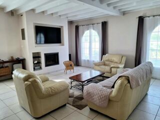 Vente Maison Maison de plain-pied - 4 chambres, piscine, jardin et garage à Ambès (33810) Ambes
