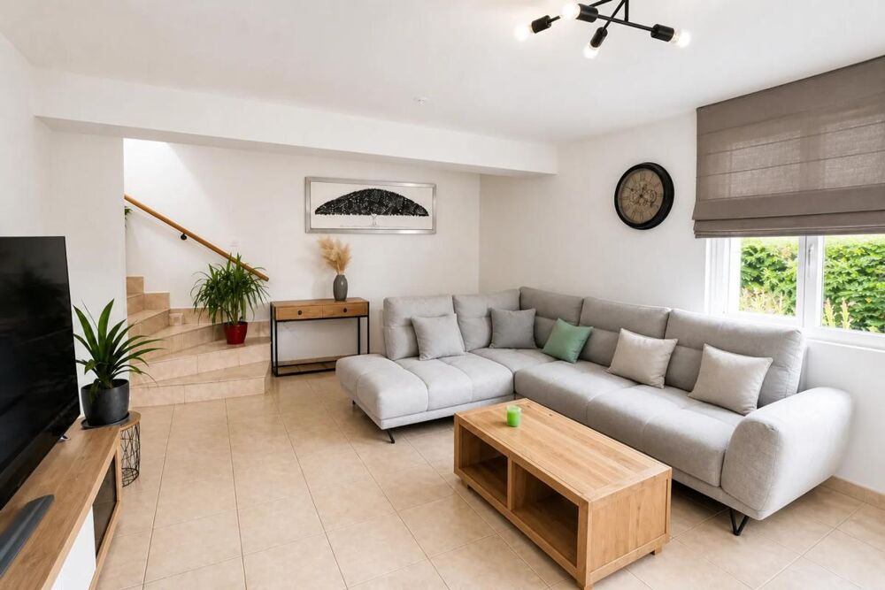 Maison de 4 pièces de 275 m² à Bourges