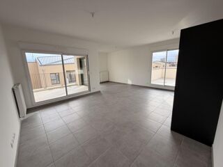 Appartement à louer 2 pièces 107 m²