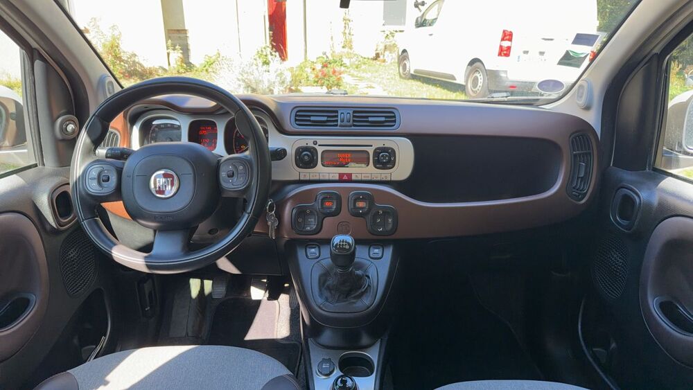 Panda 0.9 Twinair 90 Cross 2015 occasion 42000 Saint Etienne
