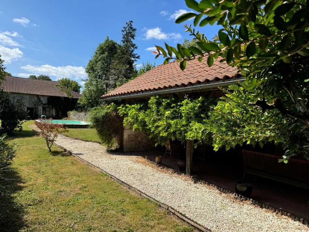 Vente Maison Maison à vendre 5 pièces 100 m² à St Front la Rivière sur terrain de 1188 m² (24) Saint front la riviere