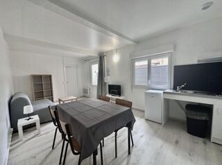  Immeuble à vendre 15 + pièces 673 m²