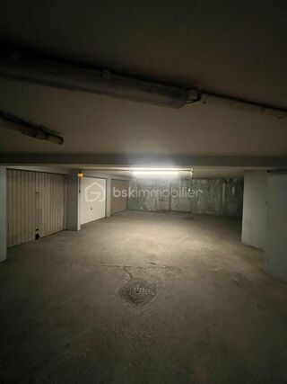  Parking / Garage � vendre 12 m�