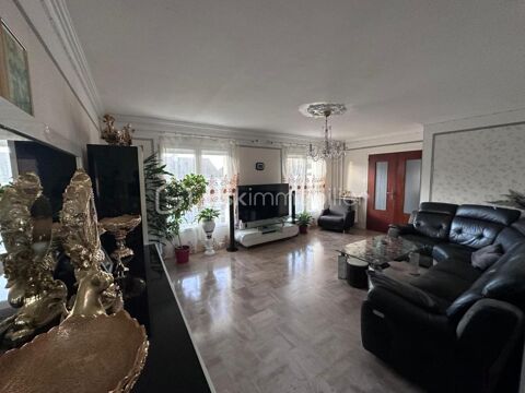   Maison familiale Maison - 7 pi�ce(s) - 146 m�