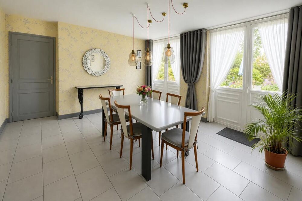 Vente Maison Maison rénovée 7 pièces 201 m² - Bresdon Bresdon