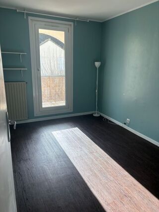  Appartement � louer 4 pi�ces 81 m�