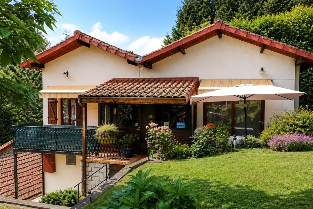Vente Maison Maison de 6 pièces de 126 m² à Olliergues Olliergues
