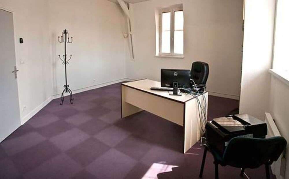   Dpt Loiret (45), à louer ORLEANS Bureau de 18 m² 