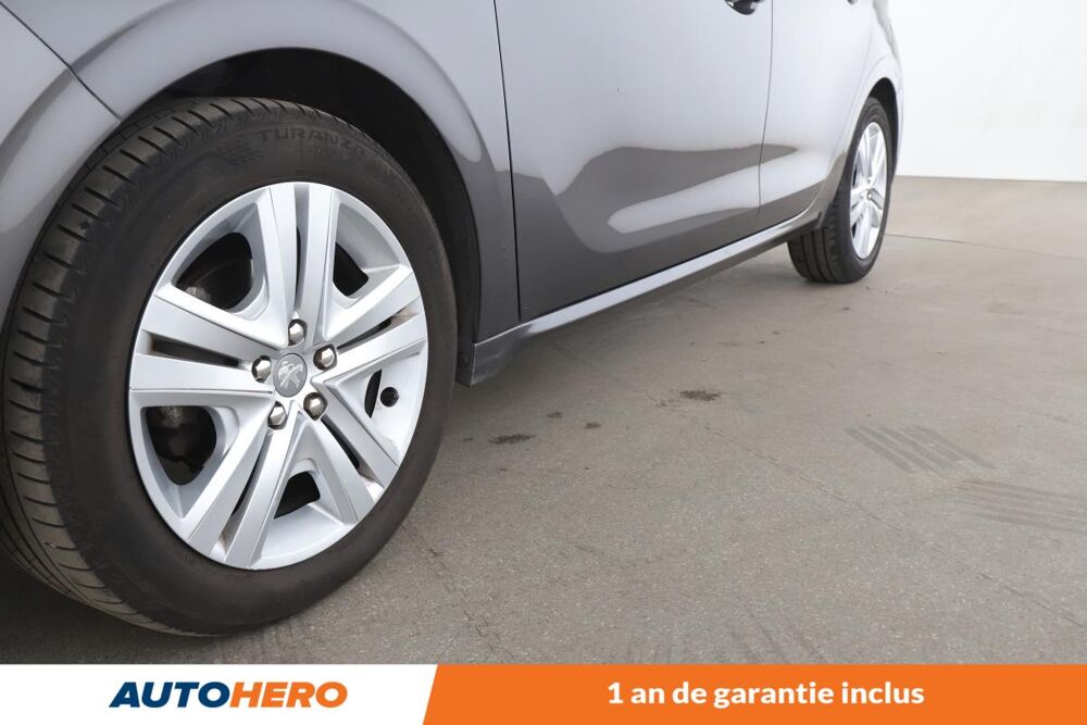 208 1.2 PureTech Signature 5P 82 ch 2019 occasion 92130 Issy-les-Moulineaux
