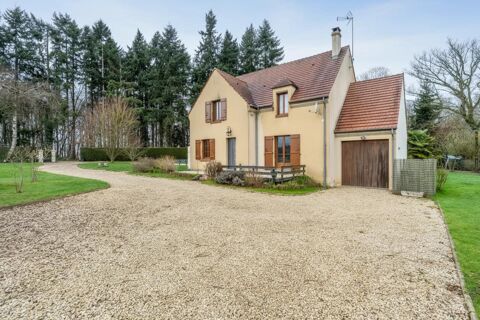   Maison spacieuse de 142 m� � Montjavoult Maison - 9 pi�ce(s) - 142 m�