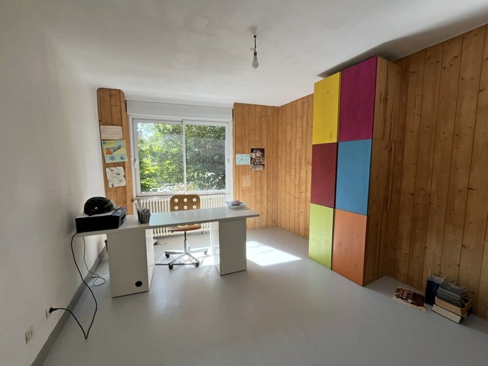 EXCLUSIVITÉ  MAISON EN PIERRE DE 183M² AVEC 5 CHAMBRES ET GRANDE DÉPENDANCE À PLESSÉ