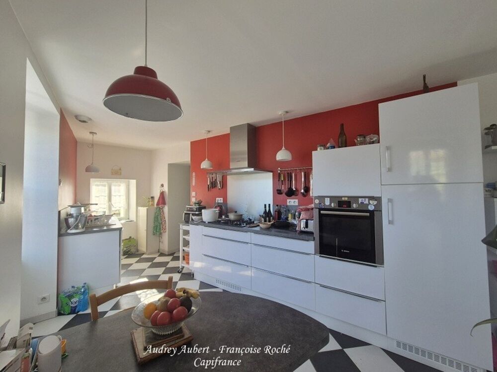 Maison à vendre 9 pièces AUTHON EBEON (17)