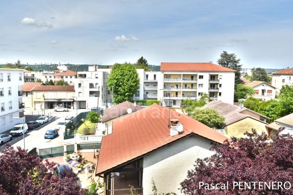 Vente Appartement A vendre VAULX EN VELIN appartement T4 traversant Vaulx en velin