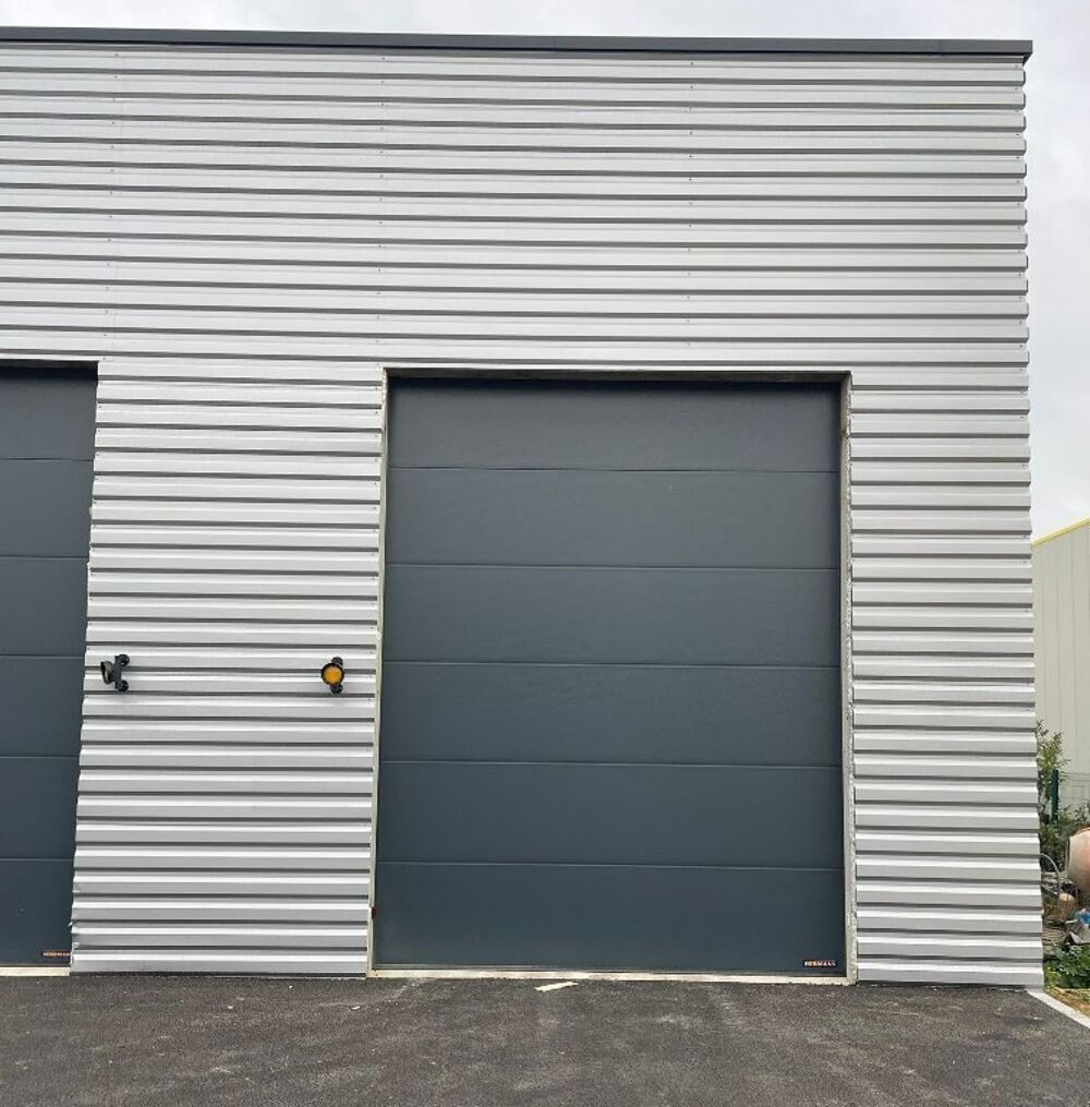   A LOUER - BUREAUX ET CELLULE D ACTIVITE Couternon