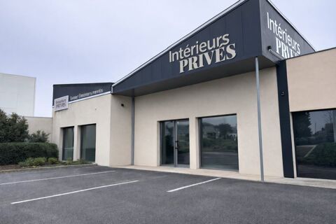&Agrave; louer - Ch&acirc;tenoy-le-Royal (Chalon Nord) : cellule commerciale / bureaux de 140 m&sup2; environ 1600 71880 Chatenoy le royal