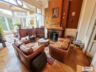  Propri�t�/ch�teau � vendre 12 pi�ces 360 m�