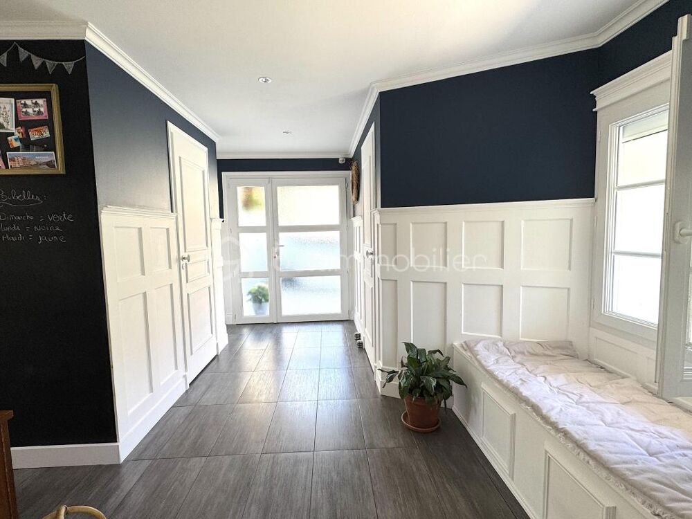 Vente Maison Maison familiale 240 m² à Coulommiers avec jardin et beaux volumes Coulommiers