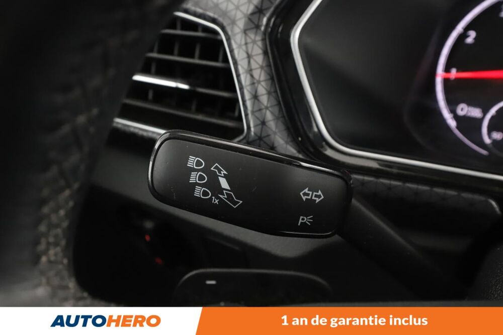 T-Cross 1.0 TSI R-Line DSG 110 ch 2020 occasion 92130 Issy-les-Moulineaux