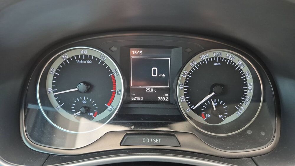 Fabia 1.0 MPI 60 Edition 2015 occasion 80000 Amiens