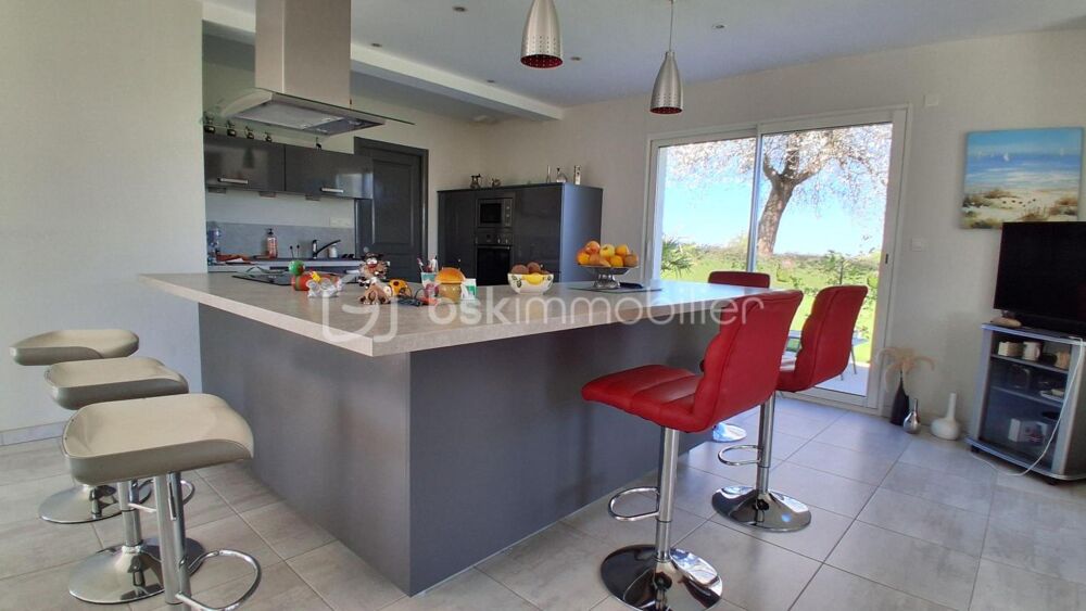 Vente Maison Maison contemporaine de 229m². 11 pièces. 5 chambres. terrain 2267m² Saint georges d elle