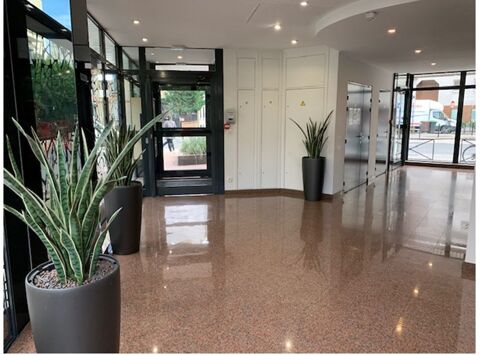 A proximit&eacute; du m&eacute;tro Marcel Sembat, &agrave; louer, bureaux 213m&sup2; 6887 92100 Boulogne billancourt