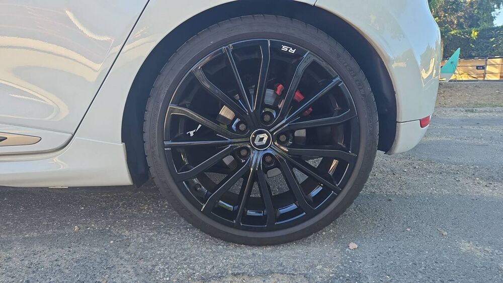 Clio 1.6 Turbo 220 EDC6 Trophy - Automatique Entretien constructe 2017 occasion 94370 Sucy En Brie