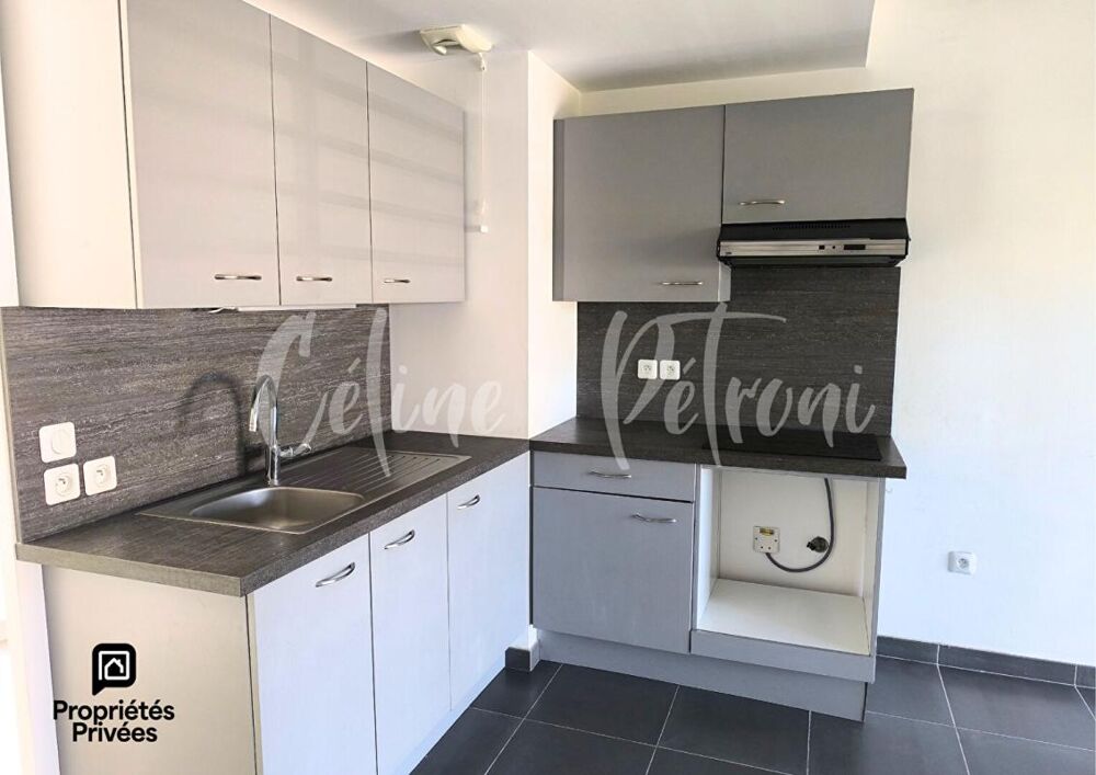 Saint-Raphael - Quartier des Iscles - Superbe T2 de 53 m² avec terrasse