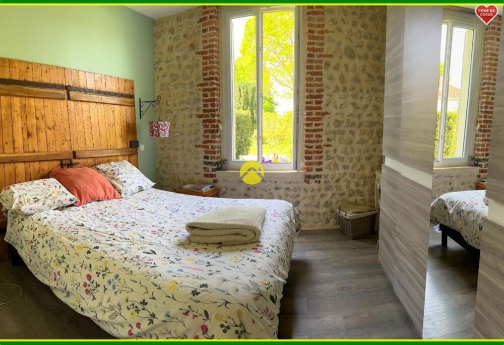Vente Maison MAISON 4 CHAMBRES ET DEPENDANCES Neuvy sur barangeon
