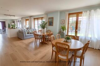  Maison  vendre 8 pices 230 m