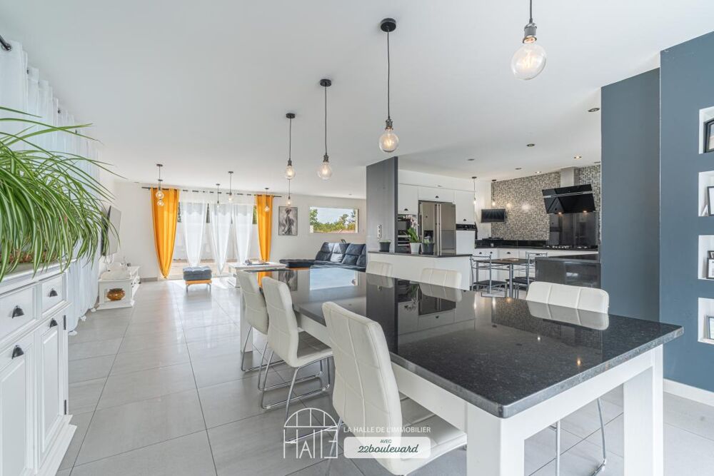 à vendre  Villa Le Vigen (87110)
