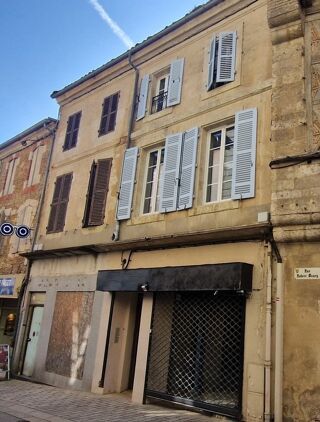  Immeuble à vendre 10 pièces 200 m²