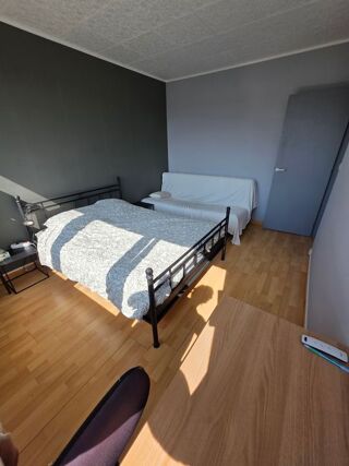  Appartement à louer 3 pièces 57 m²