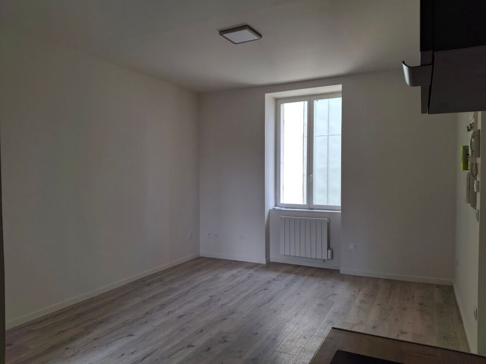 Location Appartement Studio de 24m2 à louer sur Montereau-Fault-Yonne Montereau fault yonne