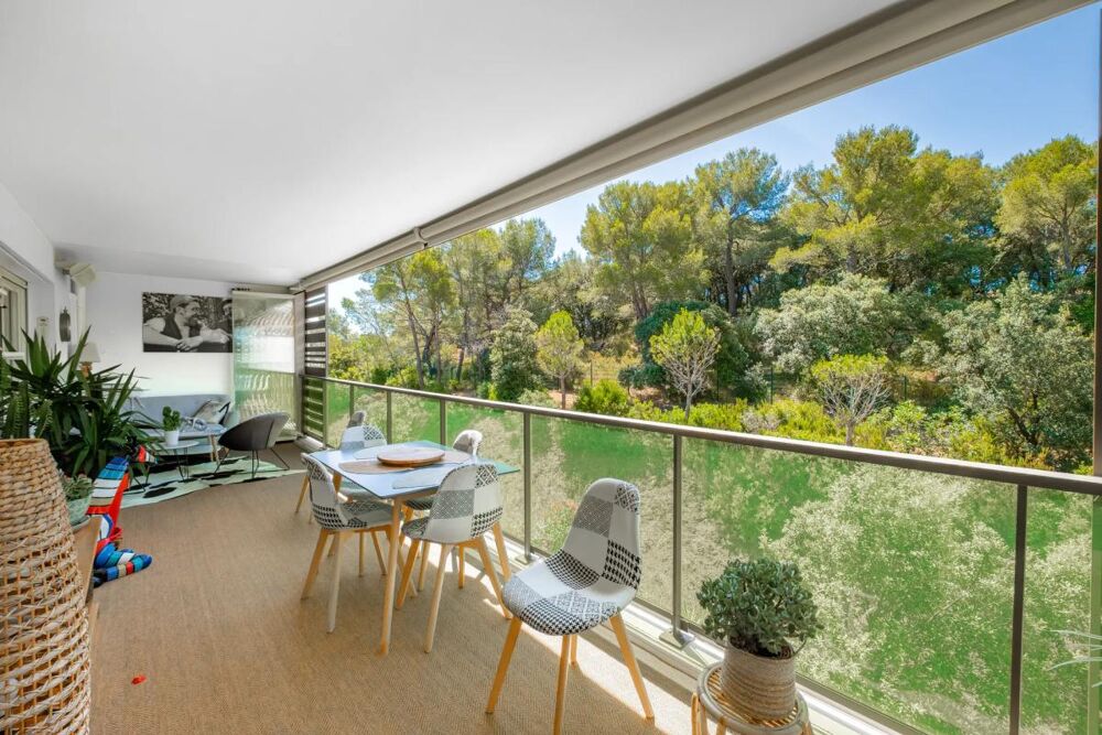 83700 -SAINT-RAPHAEL - APPARTEMENT 4 PIÈCES - 75m² - PISCINE