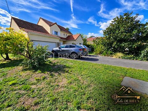   Maison familiale de 148m² - 7 pièces - 5 chambres - Double garage - 1 140m² de jardin Maison - 7 pièce(s) - 148 m²