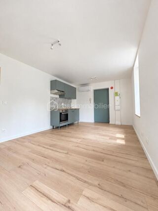  Appartement à louer 2 pièces 35 m²