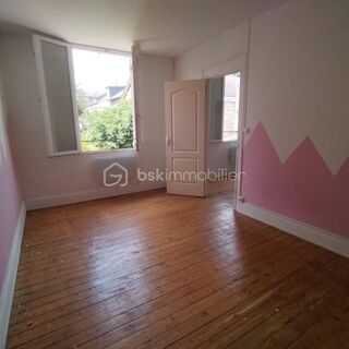  Immeuble à vendre 8 pièces 210 m²